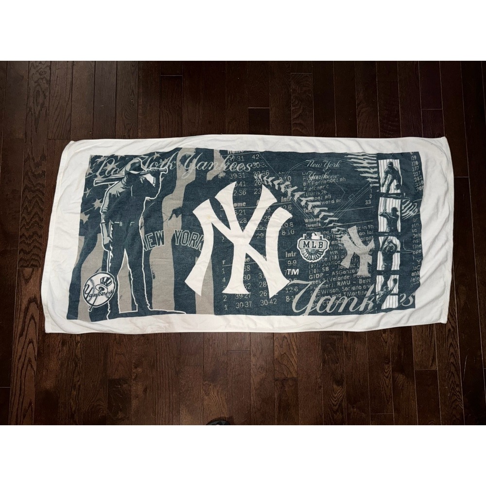 Vintage New York Yankees MLB Beach Towel NY Baseball Players Stats Rare 1990s